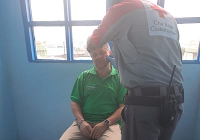 Diputado Gilbert Jiménez recibe atención médica tras agresión. (Cortesía | Gilbert Jiménez)