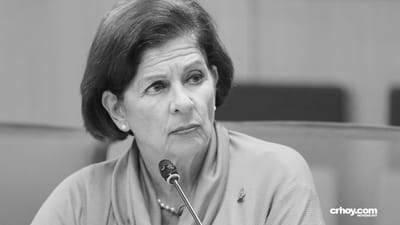 Diputada Pilar Cisneros Gallo.