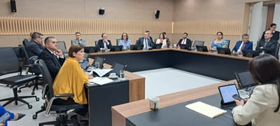 La reunión se realiza en la Presidencia del Congreso. Foto: cortesía
