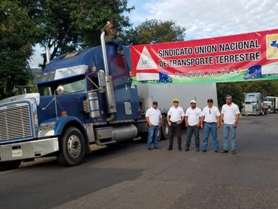 Protesta de transportistas en Honduras, el pasado 12 de octubre, por las restricciones impuestas por Costa Rica. Archivo CRH