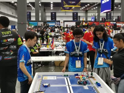 Costarricenses en la Olimpiada Mundial de Robótica Panamá 2023.