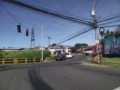 Imagen del cruce de Pirro, en Heredia. Cortesía MOPT