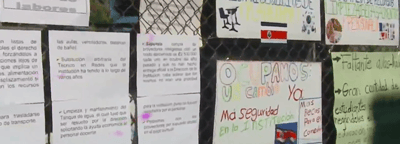 Carteles por manifestación en Pavas.