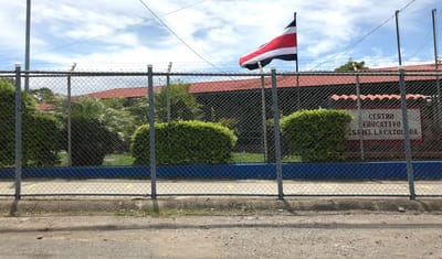 Escuela Isabel La Católica, Río Oro, Santa Ana.