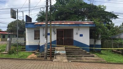 Instalaciones en mal estado: personas recluidas incluso intentan escapar con huecos en el techo. Foto: ANEP-PPM.