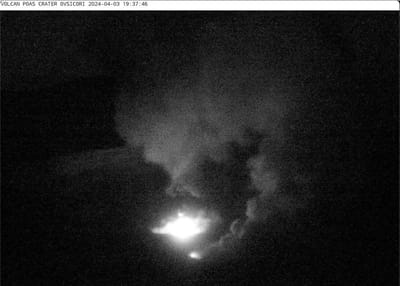 Actividad incadescente captada el 3 de abril de 2024 en el volcán Poás. Cortesía Ovsicori