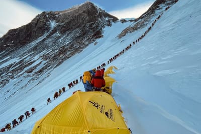 Escalada al Everest. Foto AFP.