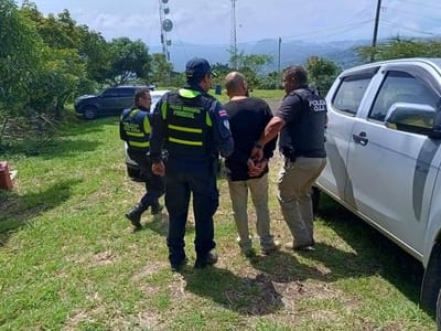 Profesor detenido en Colegio de Orientación Tecnológica de Barbacoas, en Puriscal.