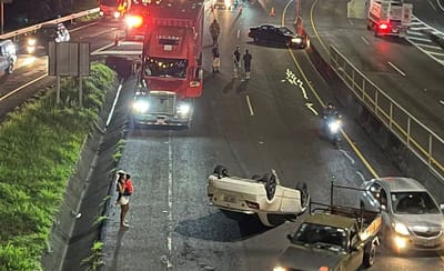 Colisión de dos carros dejó una persona herida en Naranjo