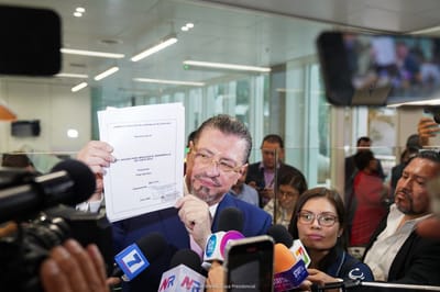 Rodrigo Chaves, presentó el proyecto de ley a la Asamblea Legislativa el 5 de junio. CRH