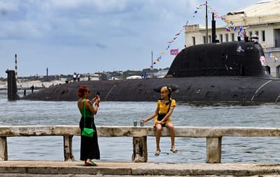 Submarino Kazan llega a Cuba