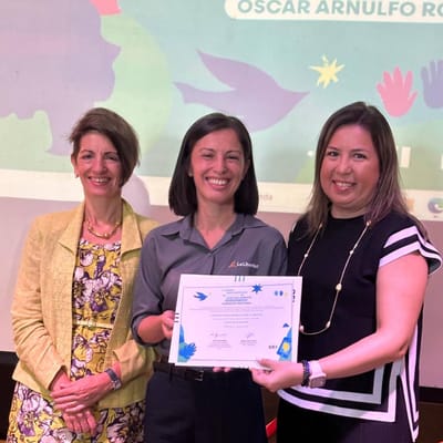 Premian proyecto Chicas en Tecnología de Fundación La Libertad