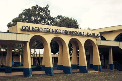 Colegio Técnico Profesional de Ulloa, en Heredia.