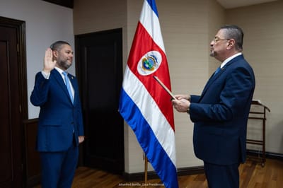 El presidente juramentó a Rodríguez.