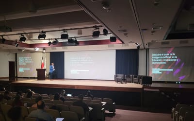 Álvaro Solano, investigador y docente de tecnologías emergentes