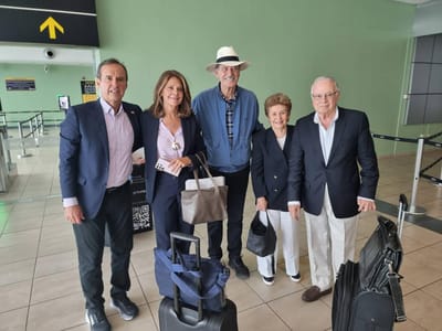 Delegación de IDEA, con el expresidente Miguel Ángel Rodríguez, cuyo ingreso a Venezuela fue vetado por Maduro. Cortesía/IDEA