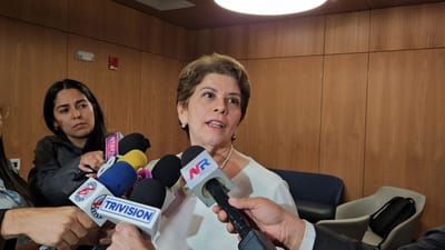La contralora Marta Acosta suscribió la consulta.