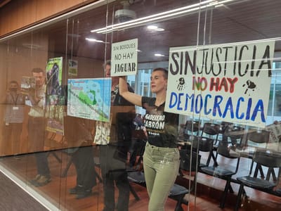 Vecinos de Gandoca estuvieron presentes en la audiencia.