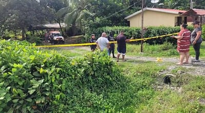 Madre de mujer a la que mataron en Batán se estaba bañando cuando escuchó los balazos