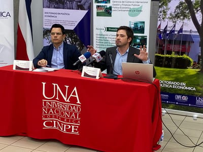 Marco Otoya y Emmanuel Agüero, director y economista del Cinpe-UNA, respectivamente. (Cortesía).