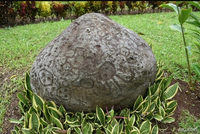 Piedra en Bijagua