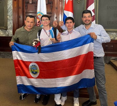 Los estudiantes y los académicos de la UNA representaron a Costa Rica en estas olimpiadas. Foto: Cortesía de la UNA.