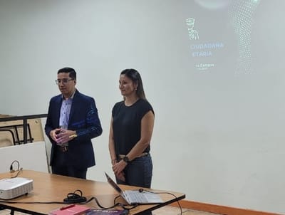 Diego López, alcalde de Moravia y Alejandra Hernández, vicealcaldesa