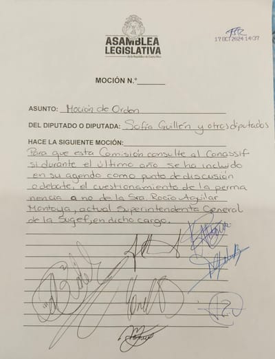 La moción aprobada.