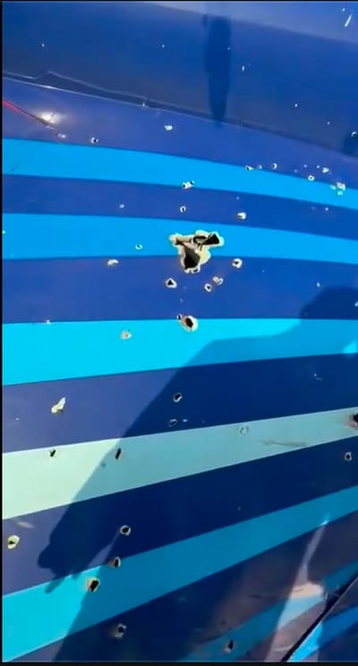 Impactos en avión que cayó en Kasajistán