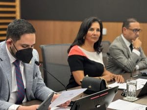 En el centro, Paulina Ramírez, diputada del PLN. (CRH).