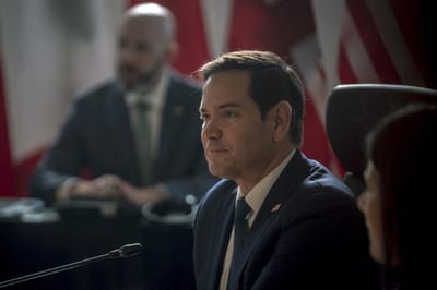 Marco Rubio, secretario de Estado de los EE. UU., calificó a embajador sudafricano como un político racista que odia a América.&nbsp; Getty Images / AFP.