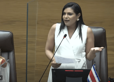 Johana Obando, diputada independiente (CRH)