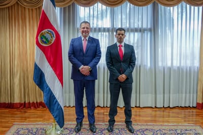Reunión del mandatario Rodrigo Chaves Robles con el fiscal general Carlo Díaz Sánchez, en diciembre del 2022. Foto: Casa Presidencial.