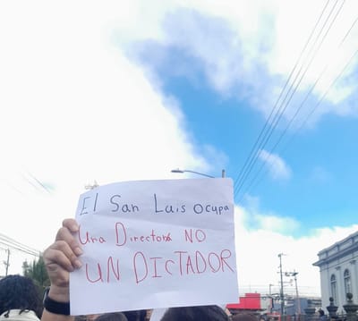 Manifestación de estudiantes en el Colegio San Luis Gonzaga en Cartago.