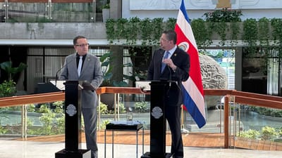 Gerald Campos, ministro de Justicia, y Rodrigo Chaves, presidente de la República. Archivo CRH/Con fines ilustrativos