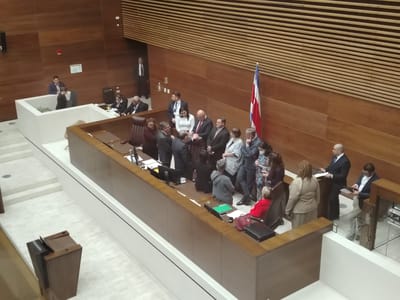 Diputados y jefes de fracción en directorio legislativo. Foto: Gustavo Martínez.