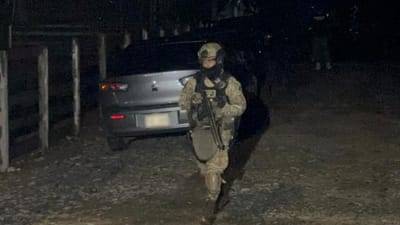 El OIJ realizó allanamientos en la propiedad del presunto líder. CRH