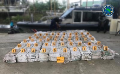 Droga decomisada en lancha en barrio Los Cangrejos, Limón