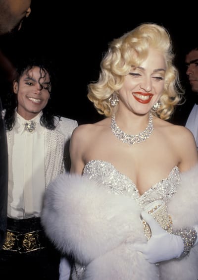Michael Jackson y Madonna en la gala de los premios Óscar de 1991. Fue su encuentro público más notorio.