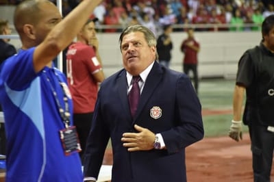 Miguel Herrera, en su faceta como técnico de la Selección Nacional. Archivo CRH