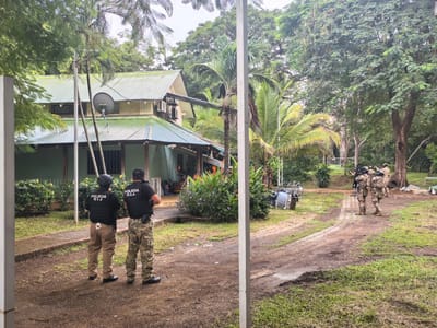 Casa allanada en Playas del Coco, Liberia de Guanacastem este 20 de octubre. CRH