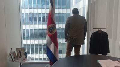 Sospechoso de apellido Liu visitó a tres diputados en la Asamblea Legislativa