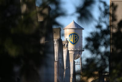 Warner Bros. es la casa matriz de cadenas televisivas como CNN, Discovery y Food Network (Foto: Robyn Beck / AFP).