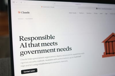 La empresa de IA Anthropic fue vetada por el Pentágono tras negarse a permitir el uso irrestricto de su tecnología en operaciones militares de EE. UU. y armas autónomas.