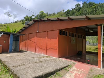 Escuela San Agustín de Turrialba. Crédito: Gustavo Richmond