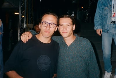 Marciano Cantero (1995, San José, Costa Rica). El exvocalista de Enanitos Verdes (izquierda), junto a Federico "Fico" Dörries (derecha), músico de la banda El Parque.
