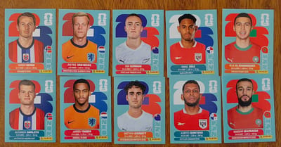 Compré los primeros dos paquetes de postales del 2026: entre las 14 figuras, algunas selecciones se hicieron notar desde el inicio.