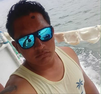Pescador sobrevivió 36 horas en el mar: esposa relata los 2 días que pasó aferrado a una panga en altamar