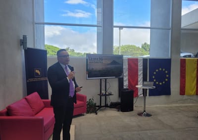 Oscar Chacón, facilitador del laboratorio 5G
