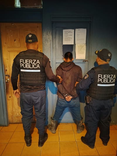Panameño detenido.